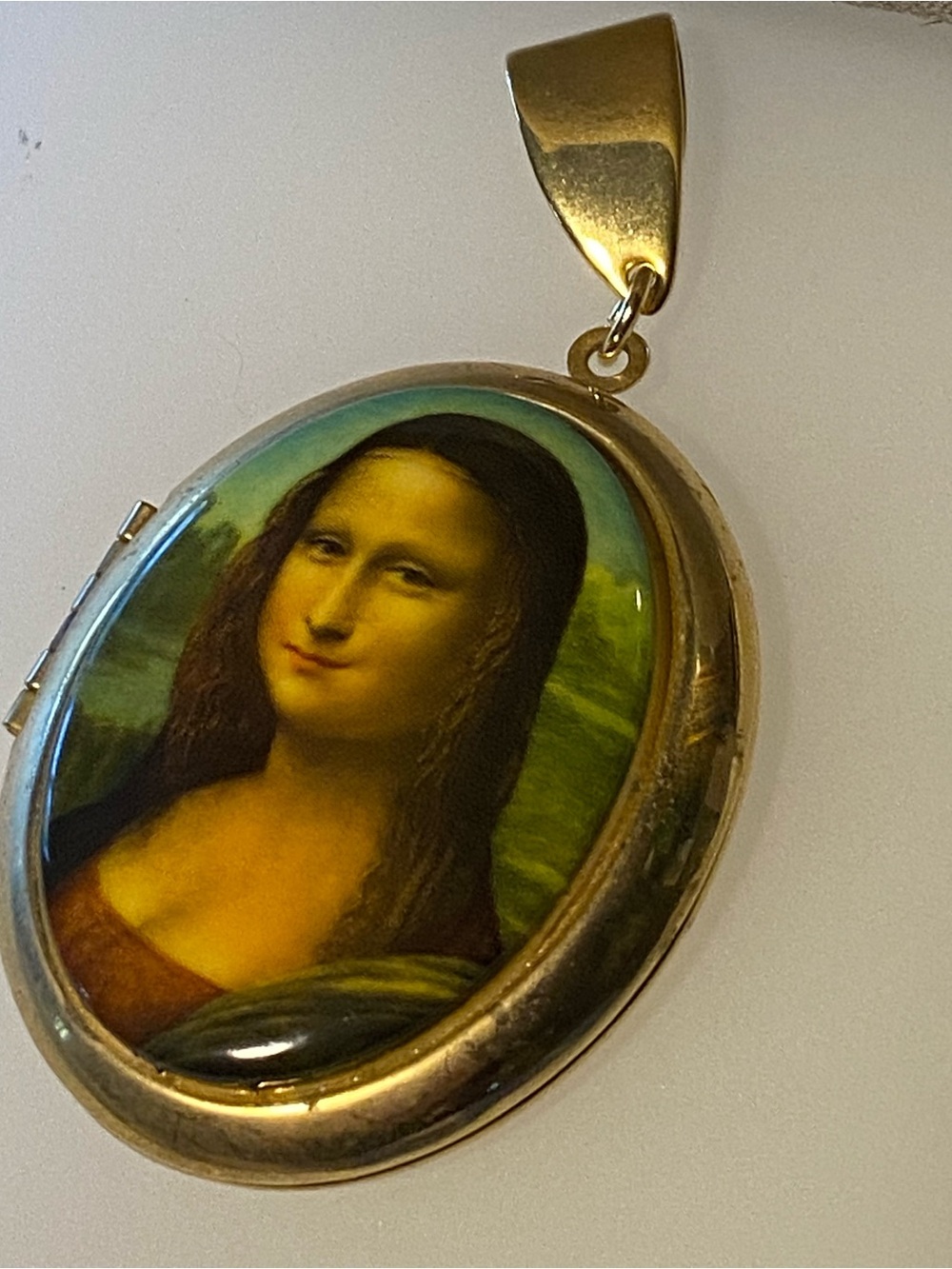 Mona Lisa Gold-Tone Oval Portrait Locket Pendant